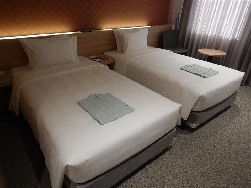 Wishton Hotel Yangon Extérieur photo
